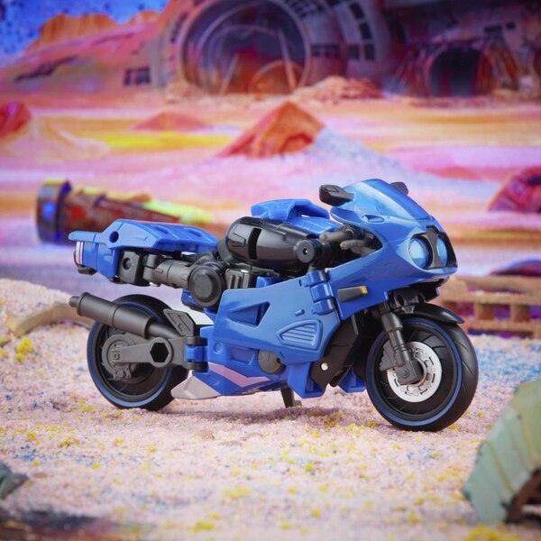 Transformers Legacy Deluxe Arcee Official Image  (8 of 53)